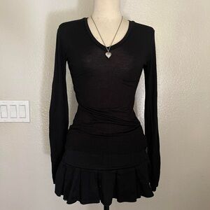 Black Long Sleeve v-neck Top